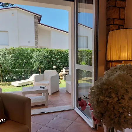 Bianca Villa Lido di Camaiore